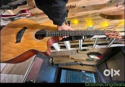 6 strings guitar, a bag, a string set, Good in Mumbai