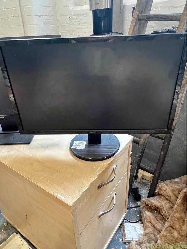 Acer 24in monitors