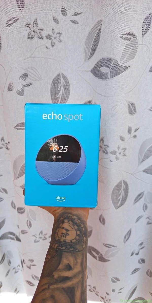 Alexa Echo Spot reloj nuevo asistente inteligente