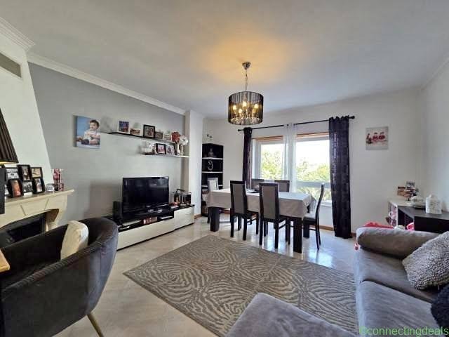 Apartamento T2 Remodelado – Belas