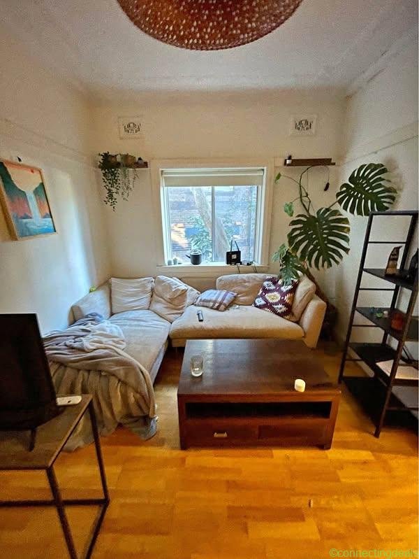 Apartment available from 31/08 until 25/09