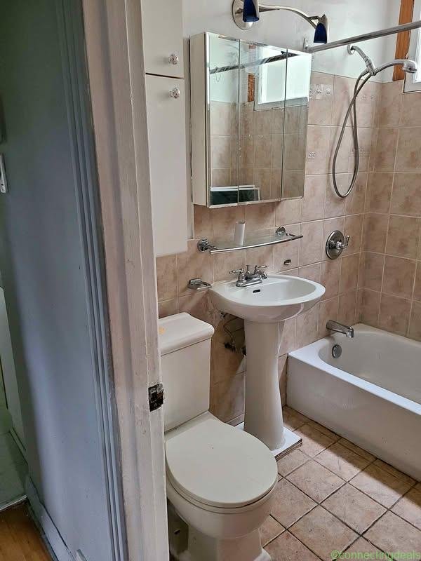 Appartement de 3 chambres et 1 salle de bain