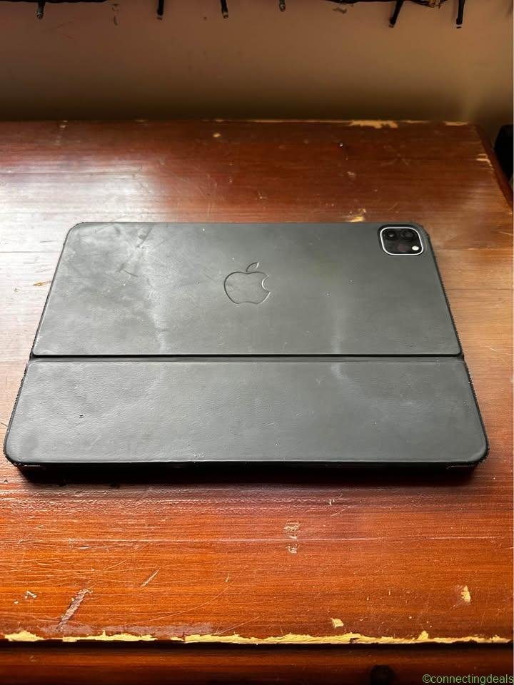 Apple iPad Pro 11” M2 4th Gen 128GB + Smart