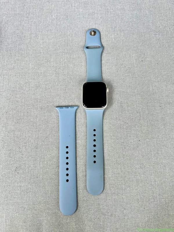 Apple iWatch Series SE 40mm Silver Aluminum GPS