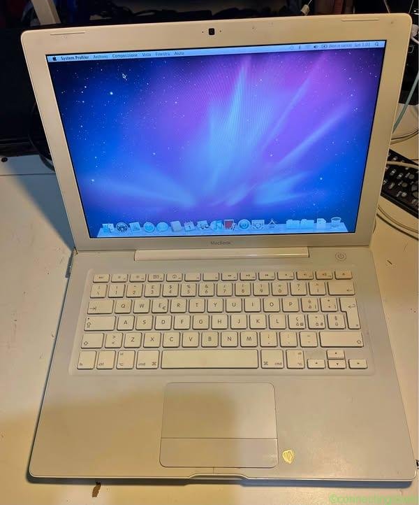 Apple MacBook A1181,Lcd 13.3 pollici,Intel core 2