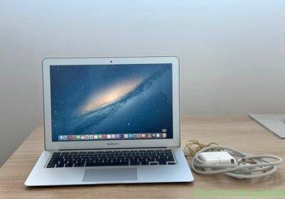 Apple MacBook Air 13-inch (Early 2015) in London