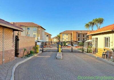 Bachelor Apartment in Montana in Johannesburg
