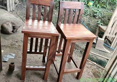 Bar chairs in Manila