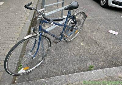 Beautiful blue Motobecane bike in Brussels