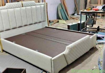 Bed in Kanpur