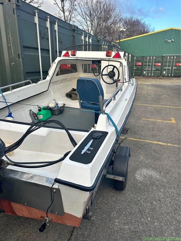 Boat seahog hunter