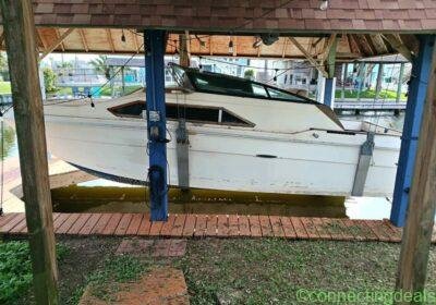 Free ad: Boat with trailer in Houston. Boat with trailer in Houston