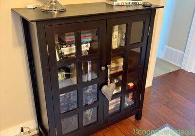 Free ad: Bookcase in Vancouver. Bookcase in Vancouver