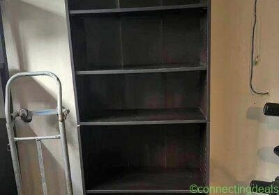 Free ad: bookshelf in Los Angeles. bookshelf in Los Angeles