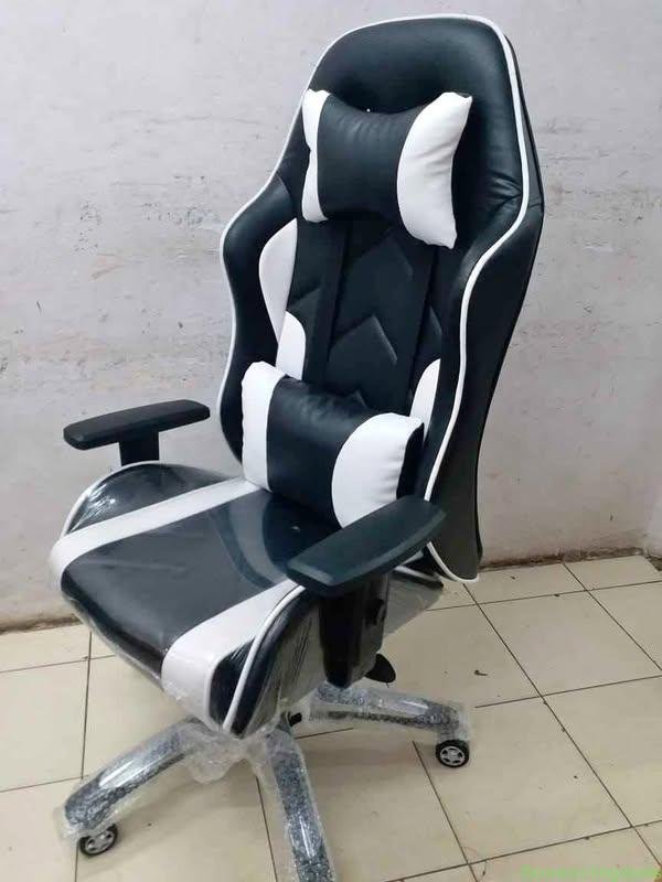 Boss and Gaming chair