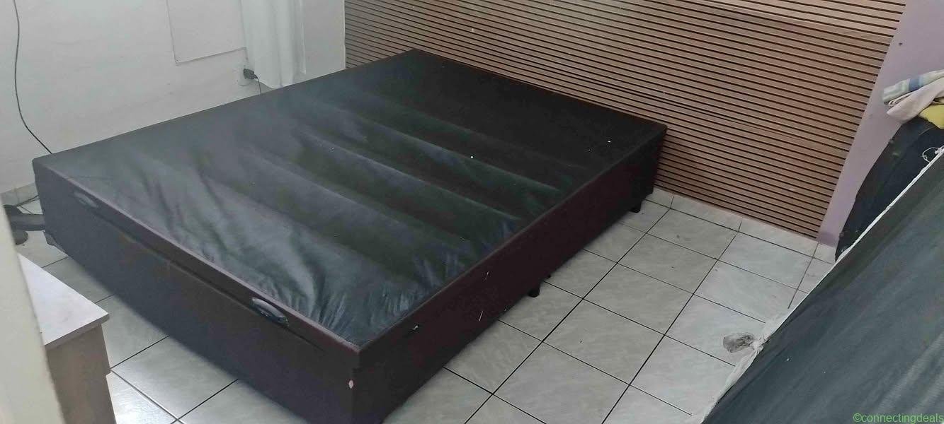 Box com baú casal