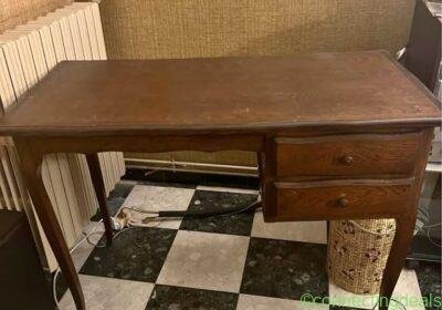 Free ad: Bureau in Marseille. Bureau in Marseille
