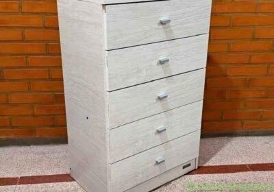 Free ad: Cajonera Venecia Nuevas in Córdoba. Cajonera Venecia Nuevas in Córdoba