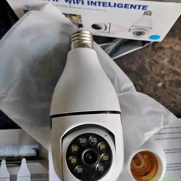 Caméra surveillance ampoule 360° WiFi