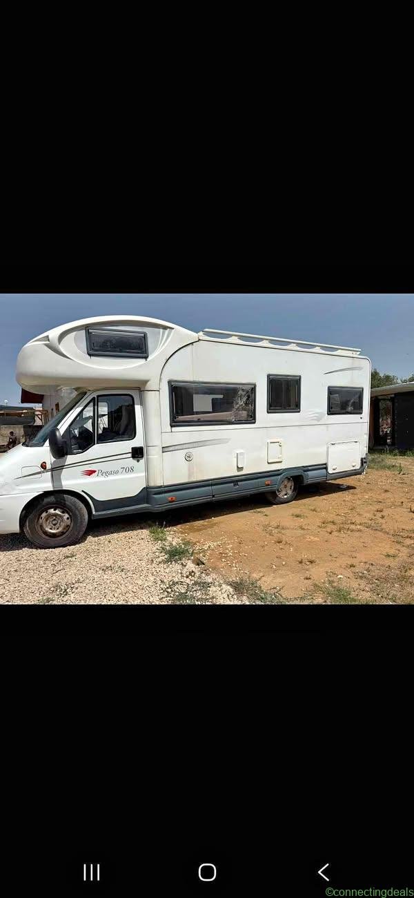 Camper roller team