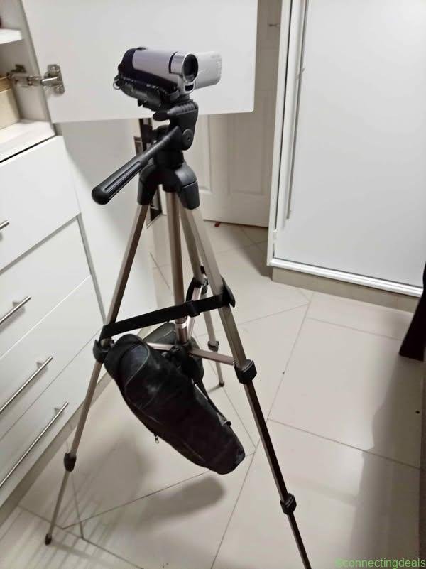 Cannon LEGRIA FS306 Digital Video Camera and