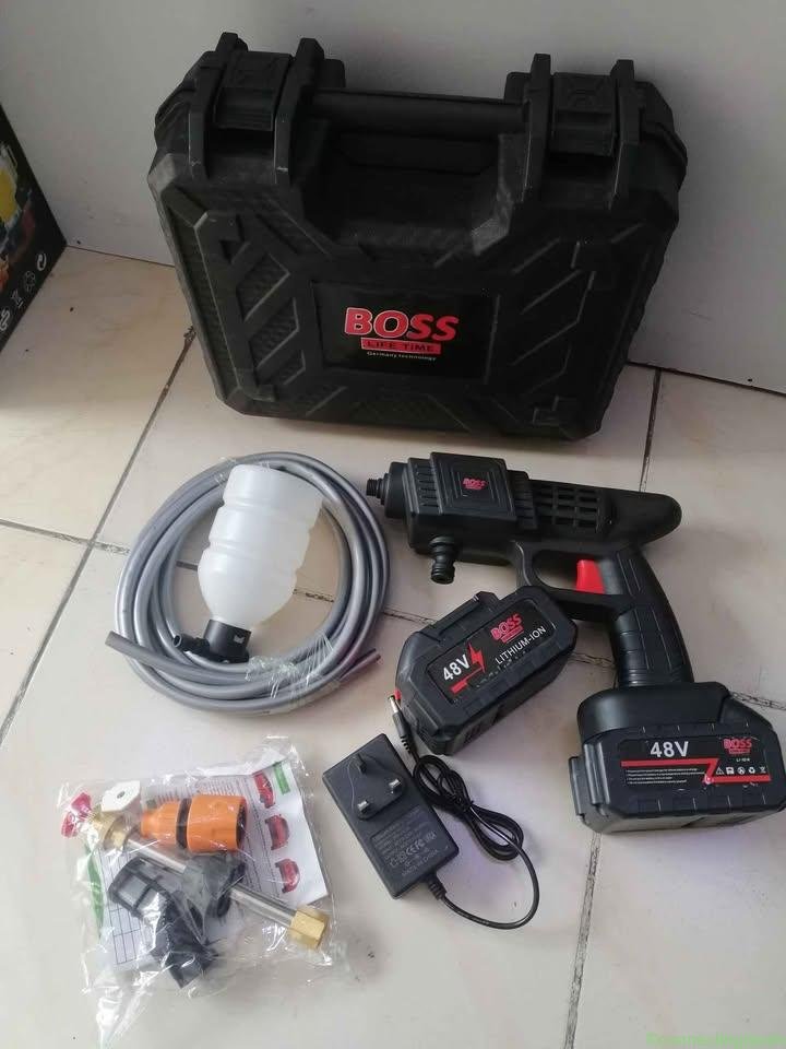 Car gun washer rechargeable with 2 battery offer