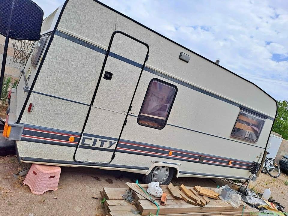 Caravane burstner city