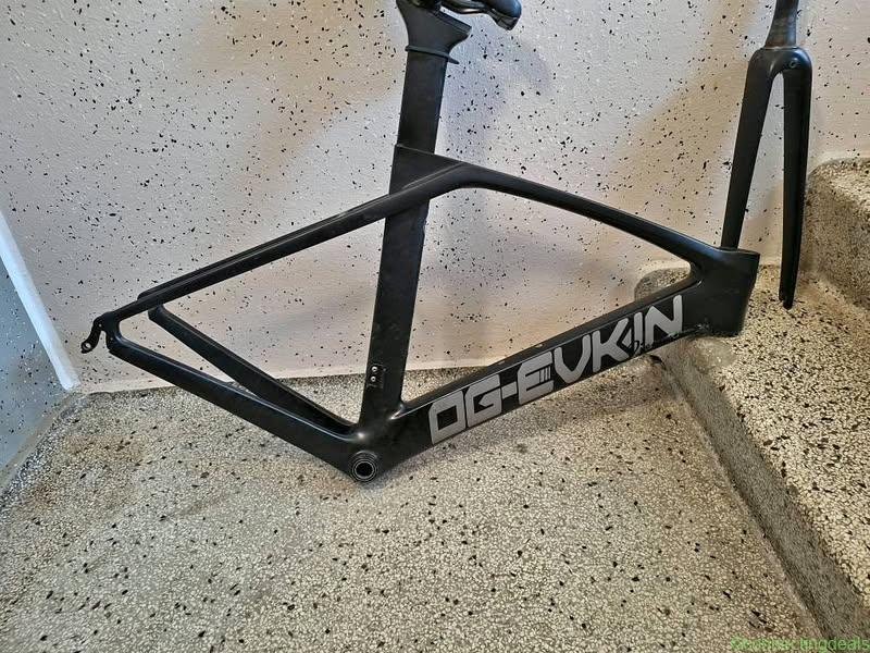 Carbon ramme