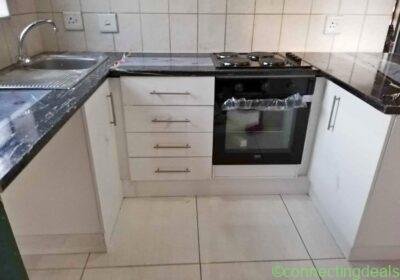 Free ad: Carpenter in Cape Town. Carpenter in Cape Town
