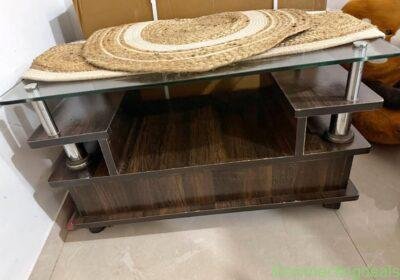 Free ad: Centre table in Mumbai. Centre table in Mumbai