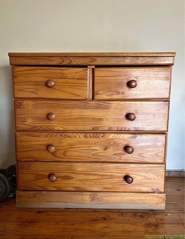 Chest of Drawerrs