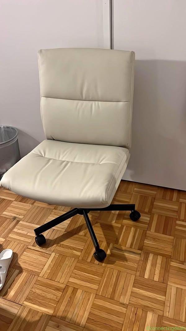 Comfy desk chair