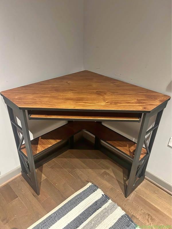Corner Desk