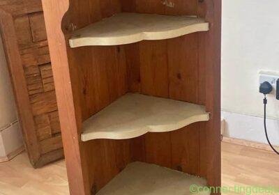 Free ad: Corner shelf in London. Corner shelf in London