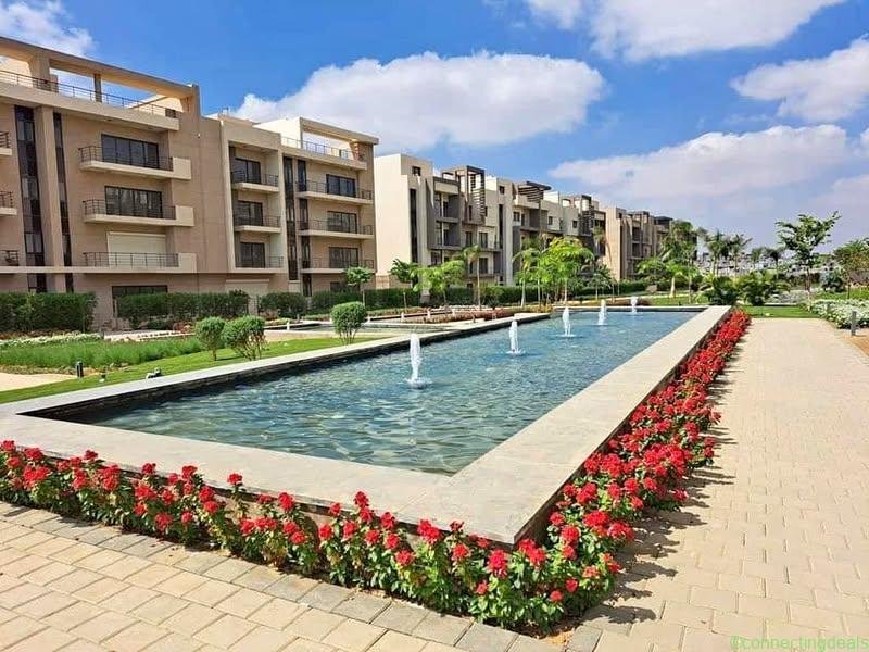 شقة بروف خاص للبيع متشطبة بالتكييفات في الجولدن