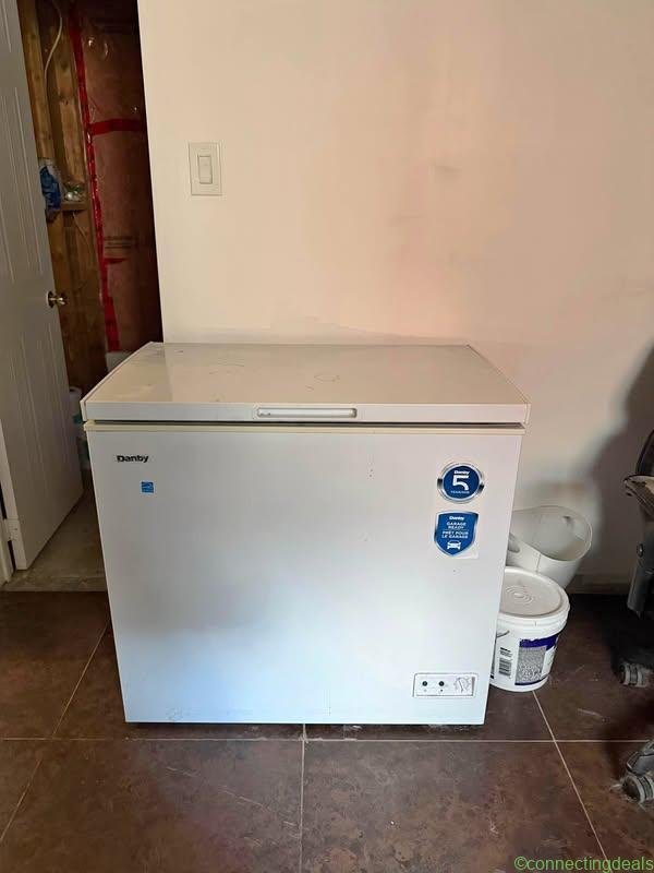 Danby Freezer 7 cubic feet