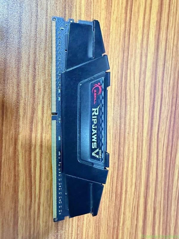 DDR4 G-Skill Ripjaws 32Gb*1