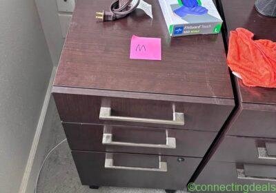Free ad: Desk drawers in Los Angeles. Desk drawers in Los Angeles