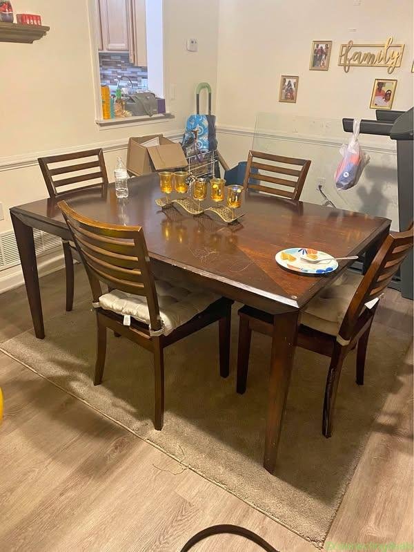Dining set