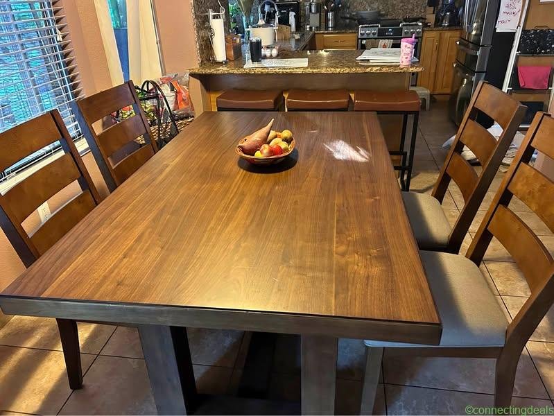 Dining set