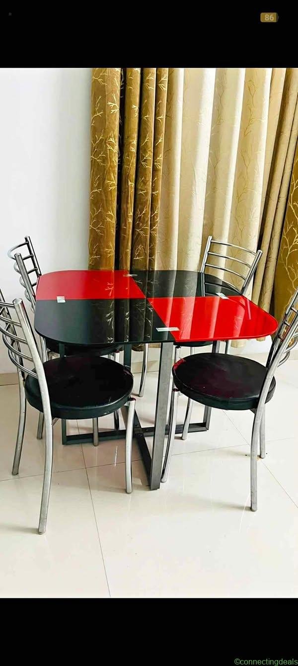 Dining table 4 seater