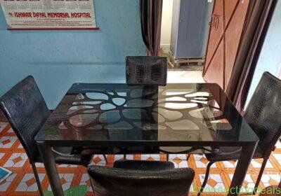 Free ad: Dining table in Patna. Dining table in Patna