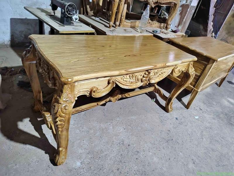 Dinning table