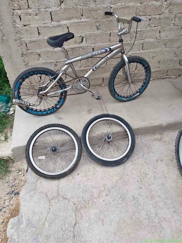 Dos bicicletas rodado 20 y rodado 26 barata