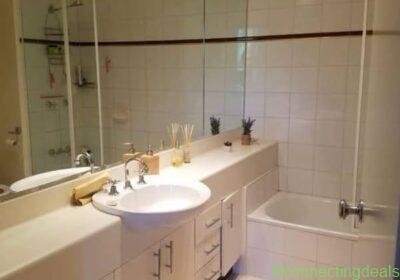 Free ad: Double bedroom with ensuite in Melbourne. Double bedroom with ensuite in Melbourne