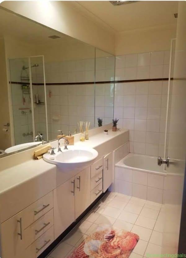 Double bedroom with ensuite
