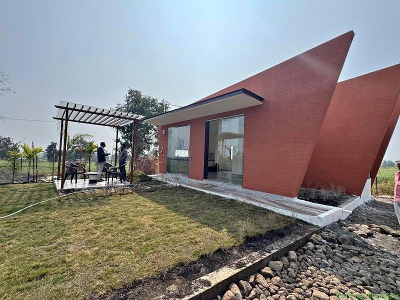 फॉर्म+हाउस+