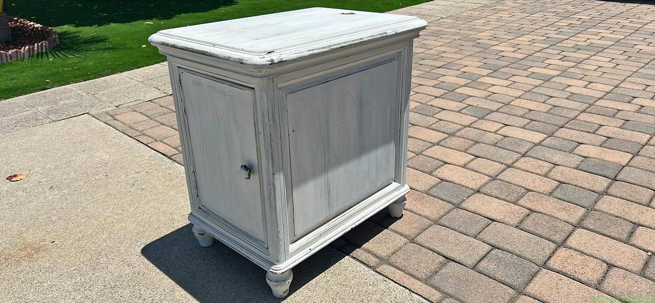 End table
