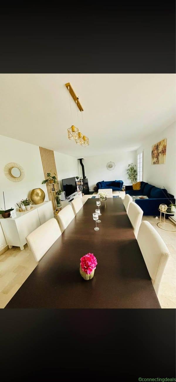 Ensemble table extensible IKEA + 8 chaises