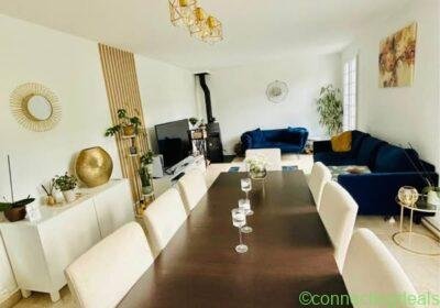 Ensemble table extensible IKEA + 8 chaises in Lyon